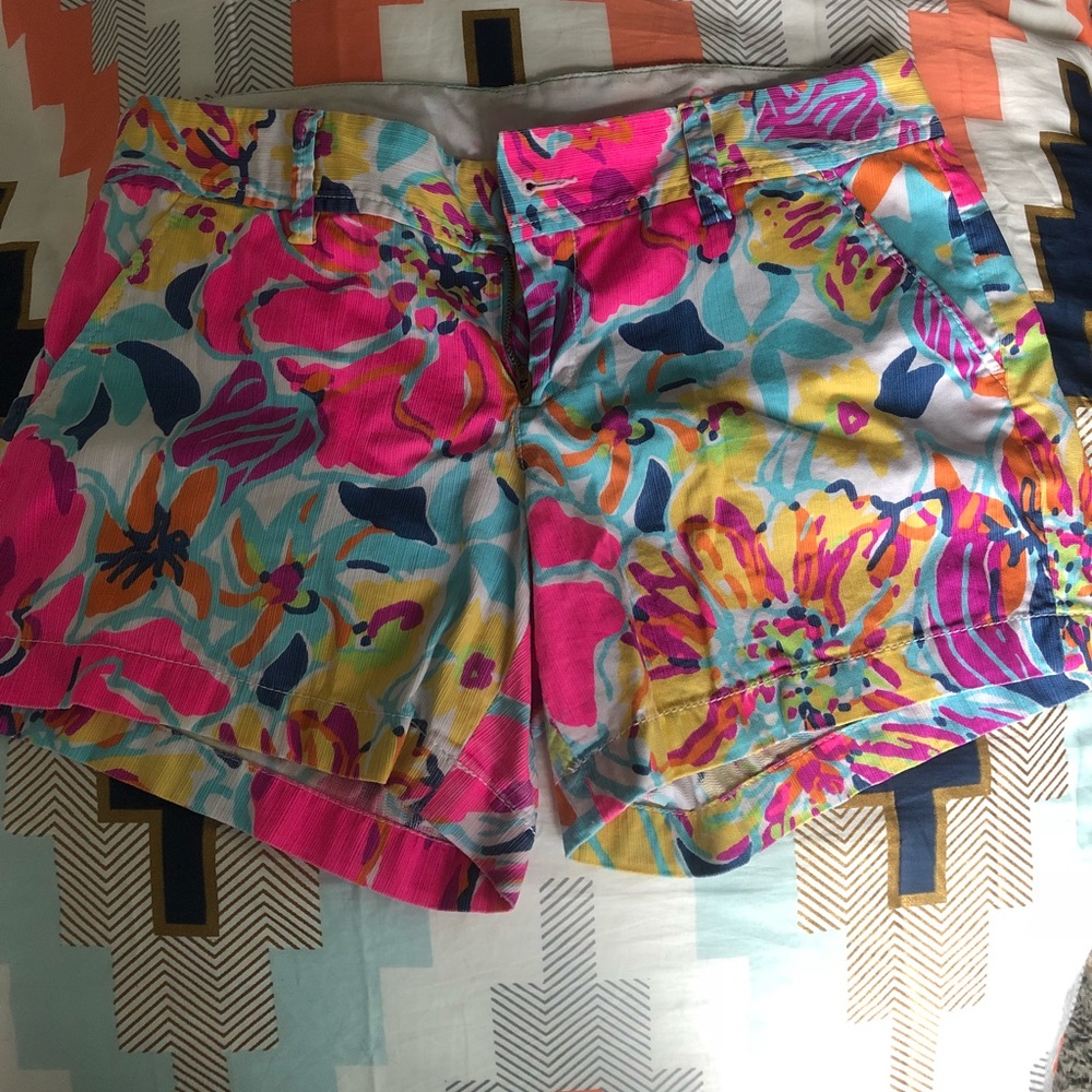 Lilly Pulitzer Besame Mucho Callahan Shorts size 6